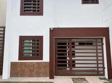 1 · Casa en Renta Semiamueblada en Cumbres Renacimiento, Monterrey