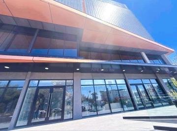fb68b96e490eccf707640ae1d70e1492bb3e3e82c6d7cc20d5f9d4777158c9c1 · Consultorio / Local Premium en Cosmopolitan City Center – Frente a Costco