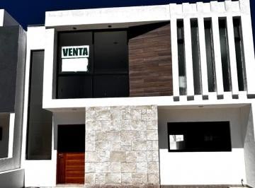 Casa de 3 habitaciones, Querétaro · Casa en Venta en Grand Juriquilla | 3 Recámaras con Baño Propio, Jardín y Sala Tv