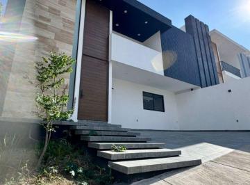 Casa de 3 habitaciones, León · Casa Nueva en Venta en Porta Toscana, Zona Norte