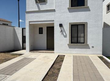 Casa en condominio de 3 habitaciones, El Marqués · Casa en Renta Amueblada en Esquina, Residencial Provenza, Qro