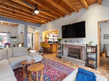 667b2d7119c2a183dcf8a08ce6e55eeb9e881afa0280145f4b3331f9c31c73b6 · Casa Cerca del Centro de San Miguel de Allende en Venta, con Rooftop y Patio
