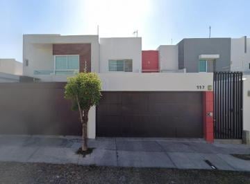 Casa de 3 habitaciones, Colima · Venta de Casa en Residencial Esmeralda