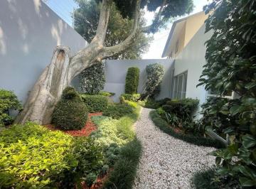 Casa de 4 habitaciones, Coyoacán · Espectacular Casa en Venta en Jardines del Pedregal de San Angel