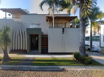 Casa de 5 habitaciones, Colima · Venta de Casa en Residencial Santa Bárbara Colima