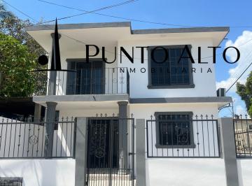 Casa · 187m² · 3 Recámaras · 2 Estacionamientos · Casa en Venta Col. Jazmin en Tampico a 2 Cuadras de La Av Monterrey