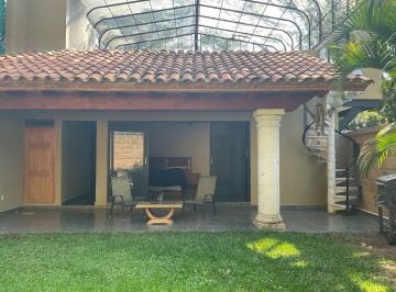 Casa · 80m² · 1 Recámara · 1 Estacionamiento · Ideal Para Una Persona L