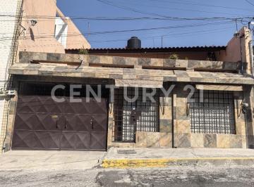 Casa · 277m² · 4 Recámaras · 1 Estacionamiento · Casa en Venta en Anzures con Potencial Habitacional o Comercial