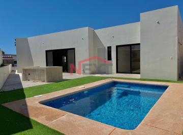 Foto principal · Casa en Venta en Country Club, San Carlos.