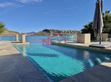 Foto principal · Casa Frente a Bahía San Carlos