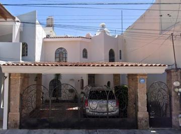 Casa de 3 habitaciones, Tepic · Hermosa Casa de Venta en Nayarit