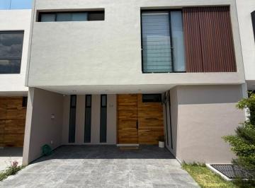 Casa en condominio de 3 habitaciones, Zapopan · Casa Amueblada en Venta en Azent Solares