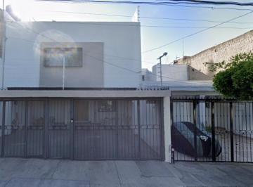 Casa de 3 habitaciones, Guadalajara · Casa con 180 m² de Superficie de Terreno y 3 Habitaciones en Venta en Independencia