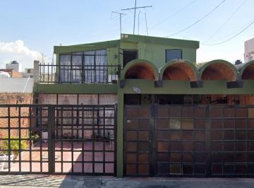 Casa en Venta de 4 habitaciones Jardines de San Manuel · Casa con 208 m² Superficie de Terreno y 4 Habitaciones en Venta en Jardines de San Manuel. Puebla