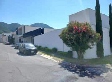 Casa de 4 habitaciones, Monterrey · Casa en Venta Privada Magnolia