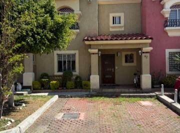 Casa en condominio de 3 habitaciones, Cuautitlán Izcalli · Casa Ampliada de 3 Recamaras Frente Al Parque "Urbi H. Balboa en Privada Sevilla Sin Enganche"