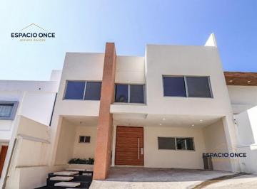 Casa · 264m² · 3 Recámaras · 2 Estacionamientos · Casa - Extensión Delicias
