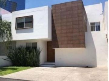 Casa de 3 habitaciones, Querétaro · ¡Gran Oportunidad Para Adquirir Propiedad en Unade Las Mejores Zonas de Querétaro!