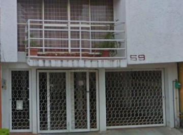 Casa de 3 habitaciones, Cuautitlán Izcalli · Casa de 2 Niveles en Venta, Excelente Ubicación