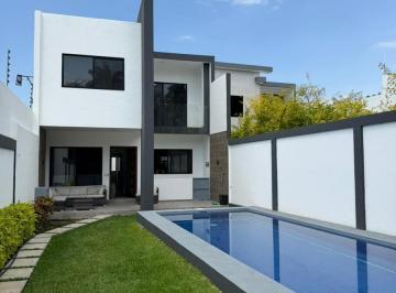 Casa · 300m² · 5 Recámaras · Casa en Venta Fraccionamiento Brisas de Cuernavaca Temixco Morelos Vigilancia 24/7 Alberca