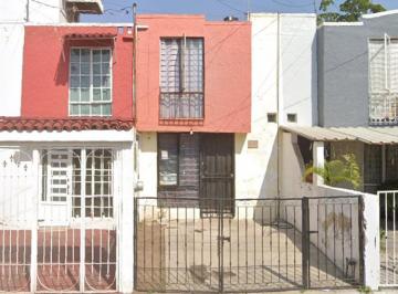 Casa de 2 habitaciones, San Pedro Tlaquepaque · Casa con 2 Recámaras de 40 m² de Superficie de Terreno en Venta en Haciendas de San Jose