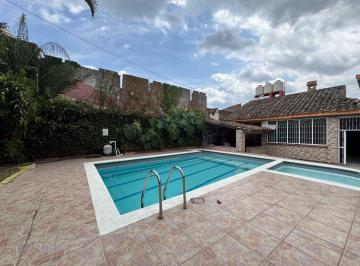 Casa · 1086m² · Casa