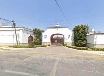 Casa de 4 habitaciones, Metepec · Venta de Casa en P.º San Isidro, Santa Cruz, 52149 Metepec, Estado de Mèxico