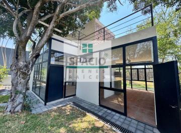 Casa de 4 habitaciones, Xochitepec · Casa en Venta con Jardín y Terrazas en Xochitepec, Morelos