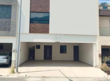 Casa · 277m² · 3 Recámaras · 3 Estacionamientos · Casa en Venta en Santoral II, Garcia, Dominio Cumbres