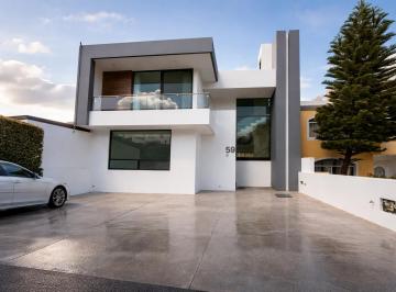 Casa de 5 habitaciones, Huimilpan · Residencia de Autor en Cumbres del Cimatario, Vistas Panorámicas, Luxury!