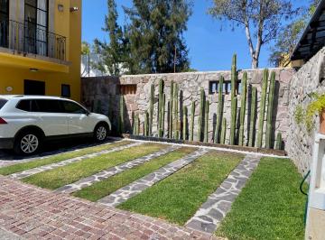 Cochera para 3 autos · Casa Muy Equipada en Venta en San Miguel de Allende