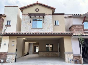 Casa · 93m² · 3 Recámaras · 2 Estacionamientos · Casa en Renta en Apodaca