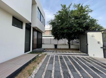 Casa en condominio de 3 habitaciones, Zapopan · Casa en Renta Sobre Av Boulevard Valle Imperial, Zapopan Jal.