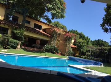 Casa · 872m² · 6 Recámaras · 2 Estacionamientos · Casa en Pueblo Ahuatepec