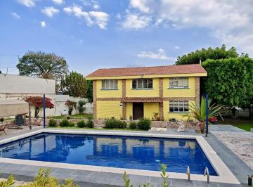 Casa · 262m² · 4 Recámaras · 4 Estacionamientos · Cabaña en Venta o Renta en Valsequillo con Alberca + Terraza + Lago Artificial + Area de Hospedaje D