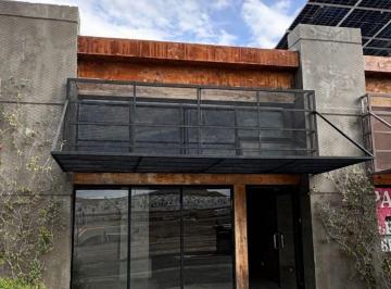Local comercial · 70m² · 10 Estacionamientos · Local Comercial en Renta en Blvd. Ortiza Mena