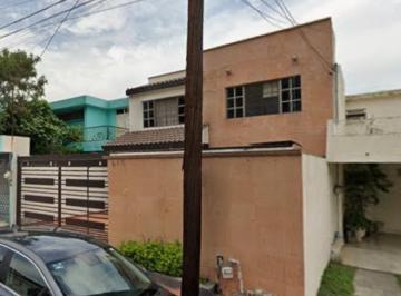 Casa de 4 habitaciones, Monterrey · Casa en Venta en Vista Hermosa Nuevo Leon