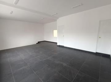 Bodega comercial , León · Bodega en Renta con Oficinas