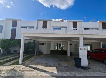 Casa en condominio de 3 habitaciones, Solidaridad · Casa en Residencial Los Olivos 3
