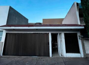 Casa de 4 habitaciones, Aguascalientes · Jardines de Aguascalientes Casa en Venta