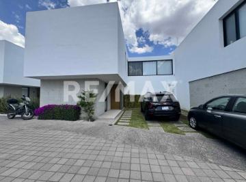 Casa de 3 habitaciones, Querétaro · Venta de Casa en Valle de Juriquilla