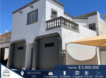 170d3a0ce7fd42c3d82739561ce5a0101b7a31756dc2b8b40332ba21fec1b280 · Casa en Venta– Riscos del Sol (Excelente Ubicación)