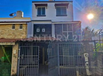 Casa · 198m² · 5 Recámaras · 2 Estacionamientos · Casa Turquesa