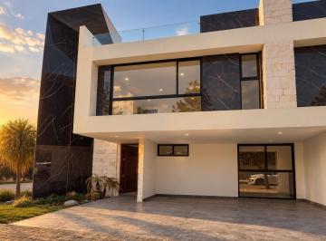 Casa · 317m² · 4 Recámaras · 2 Estacionamientos · Casa en Venta en Lomas de Angelopolis II, 4 Recamaras, San Andres Cholula Puebla