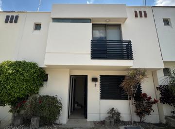 Casa de 3 habitaciones, León · Casa en Renta en Zona Norte