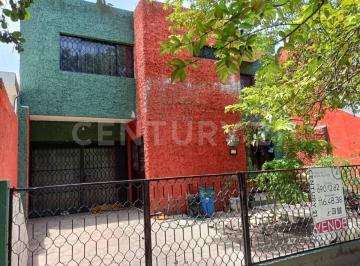 Casa · 266m² · 4 Recámaras · 3 Estacionamientos · Casa Campesino