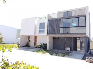 Casa de 4 habitaciones, Tlajomulco de Zúñiga · Casa en Venta en Adamar Coto Tehuantepec Nueva Roof Garden