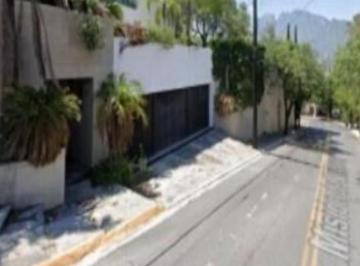 Casa de 4 habitaciones, San Pedro Garza García · ¡Misión de Monterrey - La Cima, Nuevo León!