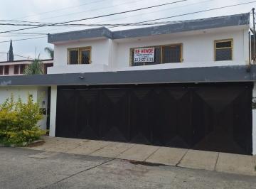 Casa de 5 habitaciones, Zapopan · Reidencia San Ernesto