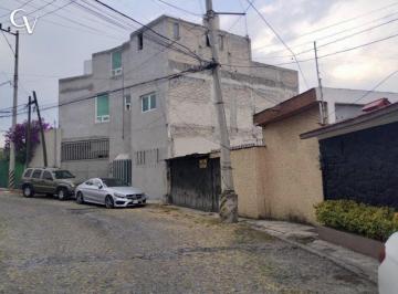 Casa · 359m² · 4 Recámaras · 2 Estacionamientos · Casa en Venta en Lomas de Tecamachalco, Naucalpan, Calle Cerrada con Vigilancia Remodela